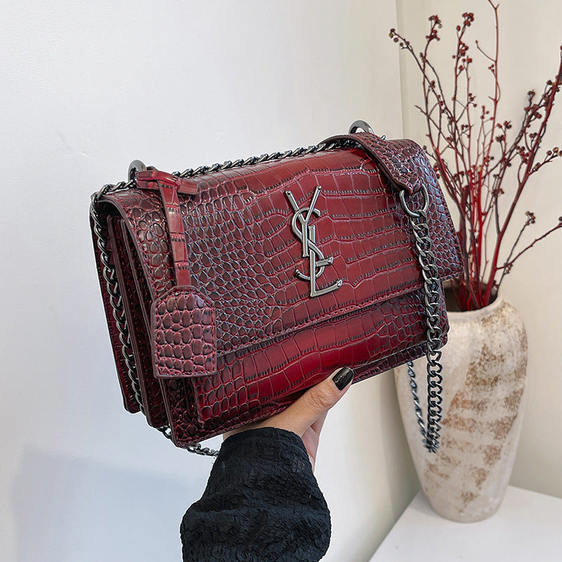 Fashionable sholder and crossbody handbag